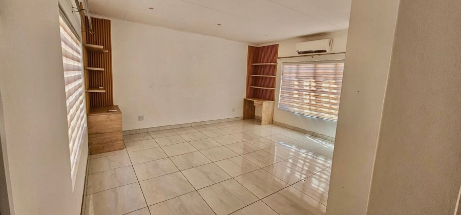 To Let 3 Bedroom Property for Rent in Safari Gardens North West